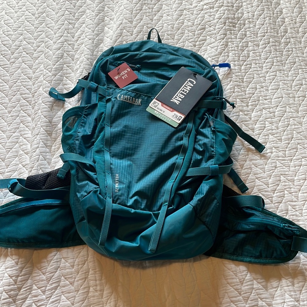 Camelbak Helena 20 NWT